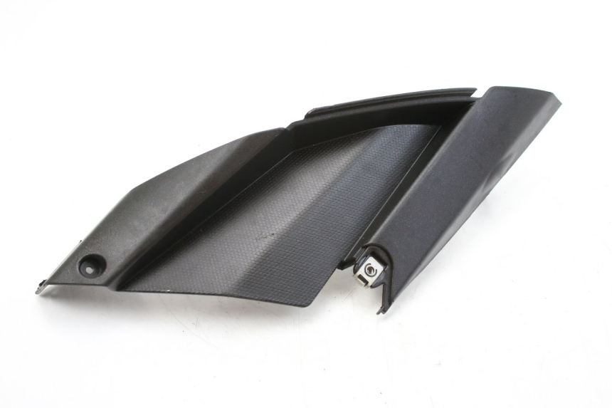 photo de LINKS UNTER DEM LINKEN SITZ APRILIA SR R 2T LC 50 (2018 - 2021)