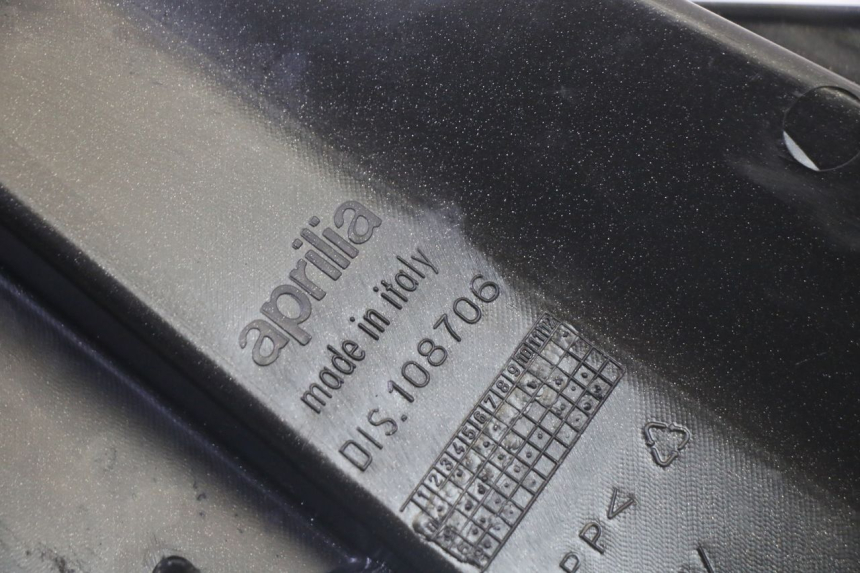 photo de LINKS UNTER DEM LINKEN SITZ APRILIA SR R 2T LC 50 (2018 - 2021)