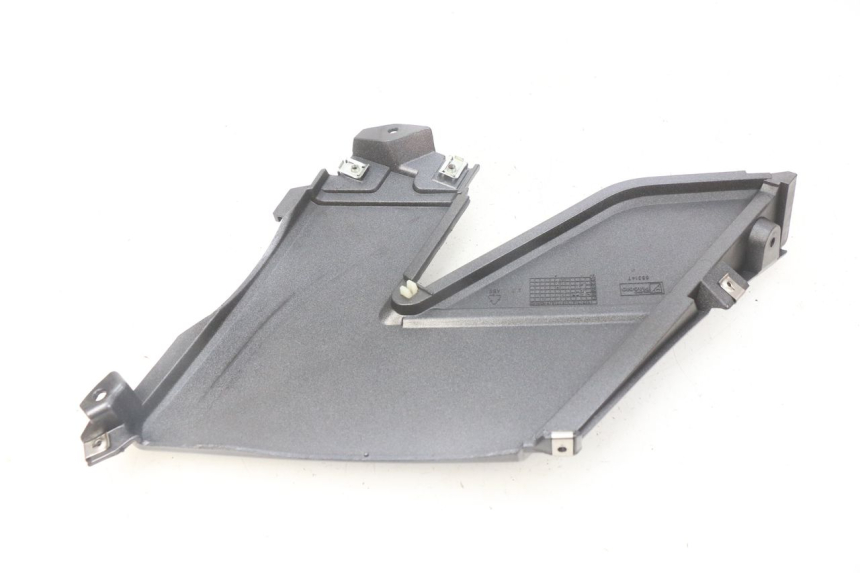 photo de UNTER SITZ VERKLEIDUNG LINKS APRILIA SRV 850 (2012 - 2017)