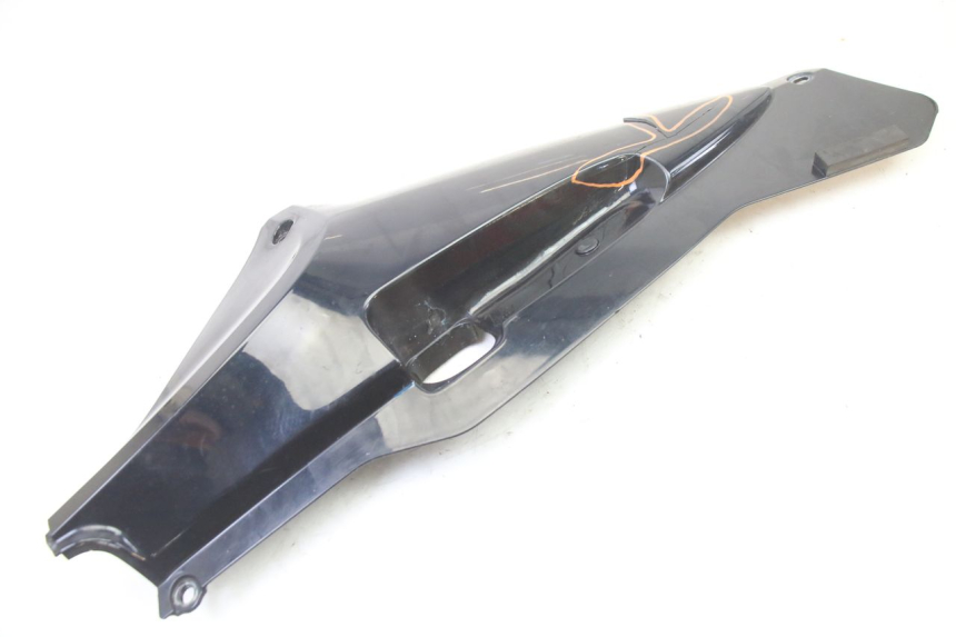 photo de UNTER SITZ VERKLEIDUNG LINKS HONDA ST PAN EUROPEAN 1300 (2002 - 2013)