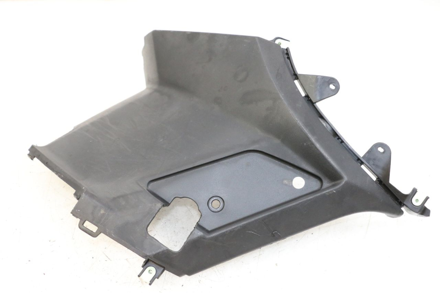 photo de UNTER SITZ VERKLEIDUNG LINKS PEUGEOT STREETZONE 2T 50 (2014 - 2019)