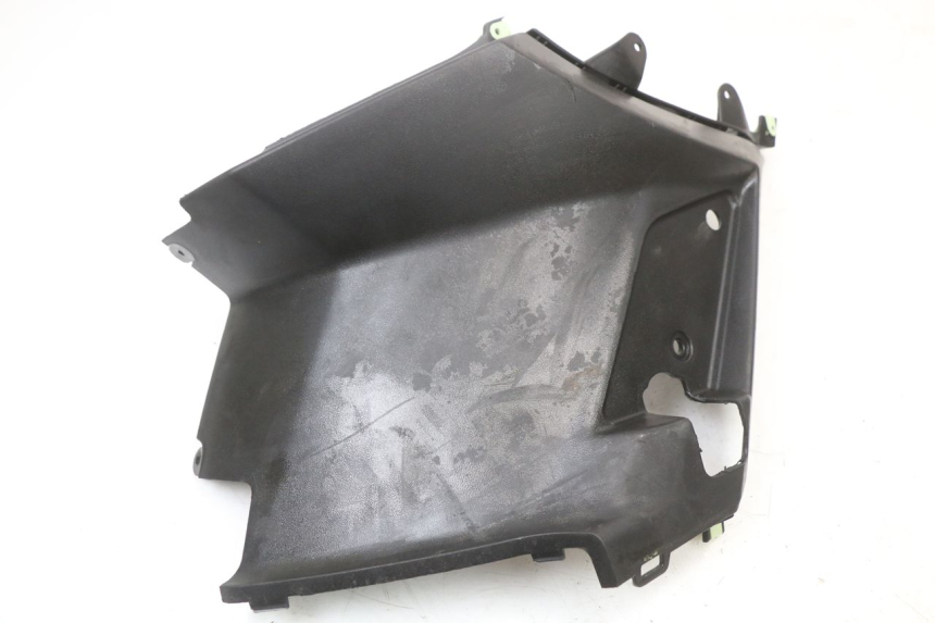 photo de UNTER SITZ VERKLEIDUNG LINKS PEUGEOT STREETZONE I 2T 50 (2018 - 2020)