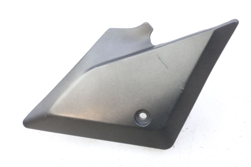 photo de UNTER SITZ VERKLEIDUNG LINKS SUZUKI SV S 650 (2003 - 2009)