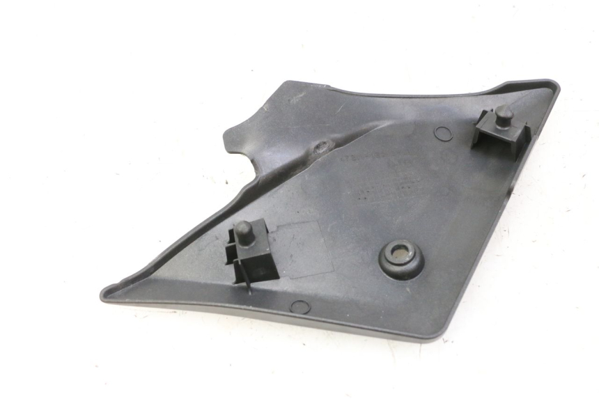 photo de UNTER SITZ VERKLEIDUNG LINKS SUZUKI SV S 650 (2003 - 2009)