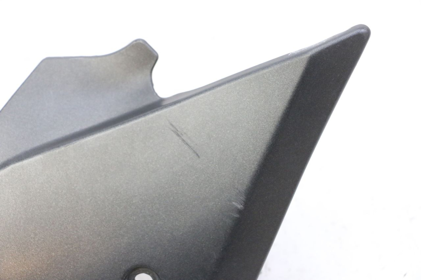photo de UNTER SITZ VERKLEIDUNG LINKS SUZUKI SV S 650 (2003 - 2009)
