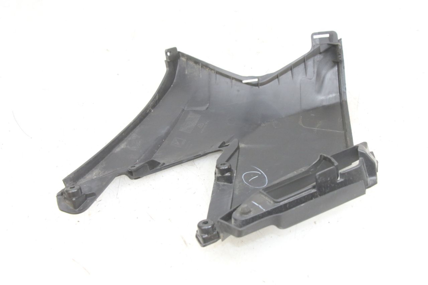 photo de LINKS UNTER DEM LINKEN SITZ APRILIA SXR 50 (2021 - 2023)