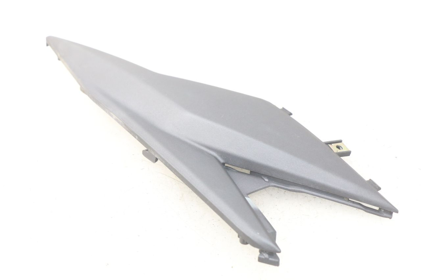photo de UNTER SITZ VERKLEIDUNG LINKS SYM JET 4 4T 50 (2018 - 2021)