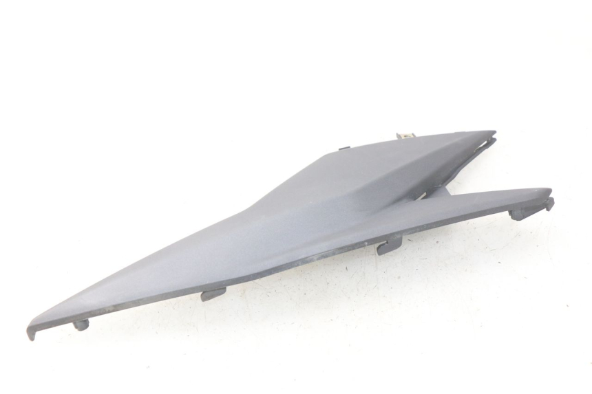 photo de UNTER SITZ VERKLEIDUNG LINKS SYM JET 4 4T 50 (2018 - 2021)
