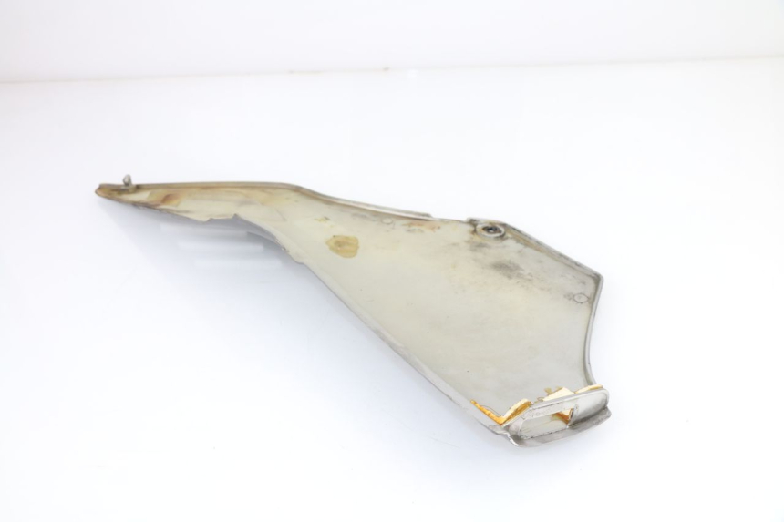 photo de UNTER SITZ VERKLEIDUNG LINKS HONDA VF 1000 (1984 - 1988)