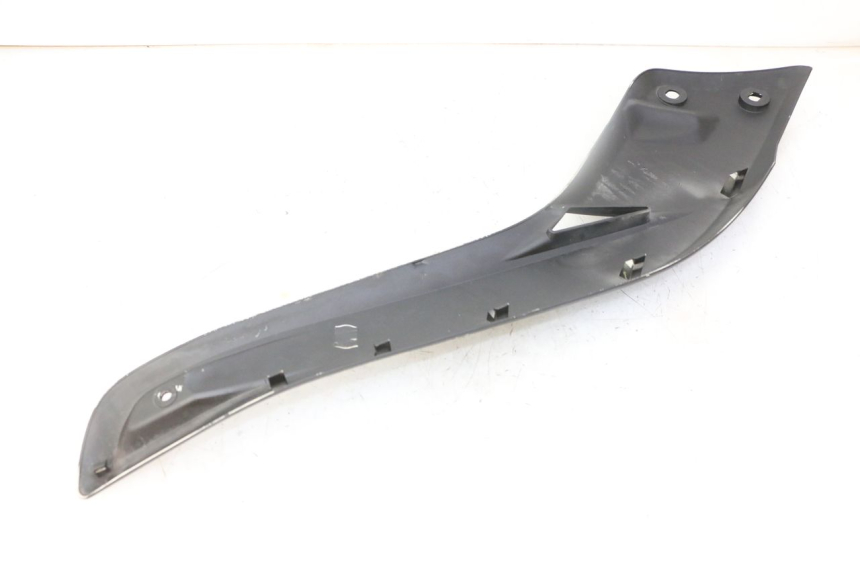 photo de LINKS UNTER DEM LINKEN SITZ YAMAHA X-MAX XMAX 125 (2010 - 2014)