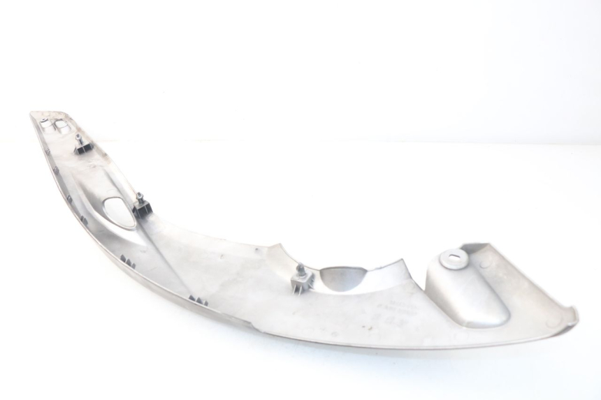 photo de LINKS UNTER DEM LINKEN SITZ YAMAHA XP T-MAX TMAX ABS 500 (2004 - 2007)