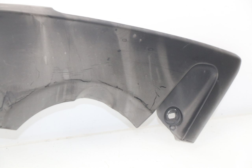 photo de LINKS UNTER DEM LINKEN SITZ YAMAHA XP T-MAX TMAX ABS 500 (2004 - 2007)