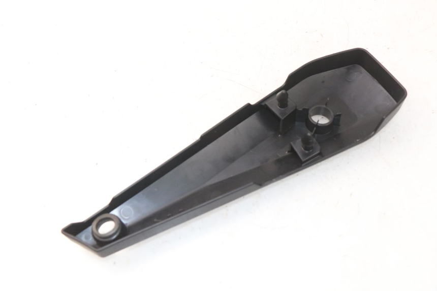 photo de UNTER SITZ VERKLEIDUNG LINKS YAMAHA FZ8 800 (2010 - 2016)