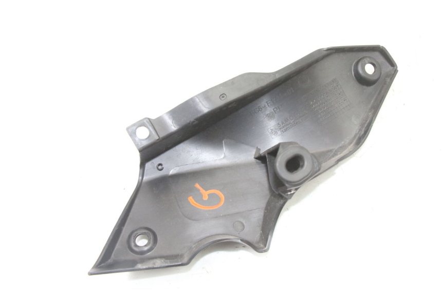 photo de UNTER SITZ VERKLEIDUNG LINKS YAMAHA TRACER 7 700 (2020 - 2024)