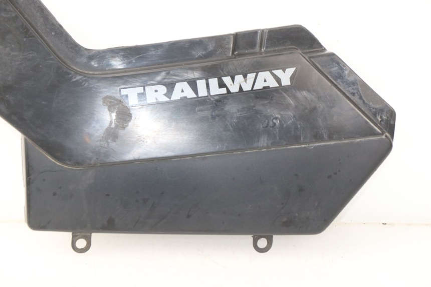 photo de UNTER SITZ VERKLEIDUNG LINKS YAMAHA TW 125 (1998 - 2002)