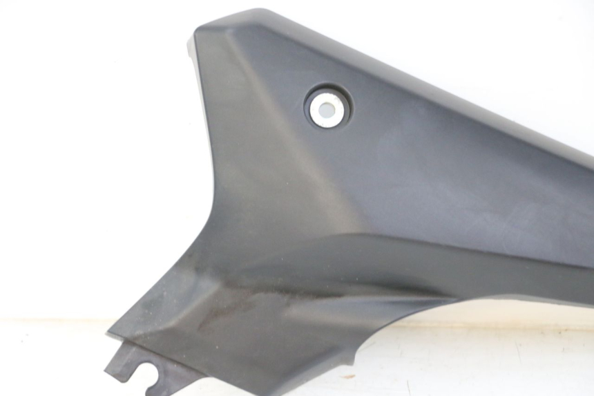 photo de UNTER SITZ VERKLEIDUNG LINKS YAMAHA XJ6 ABS 600 (2008 - 2016)