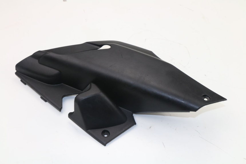 photo de UNTER SITZ VERKLEIDUNG LINKS YAMAHA XMAX X-MAX 125 (2006 - 2009)