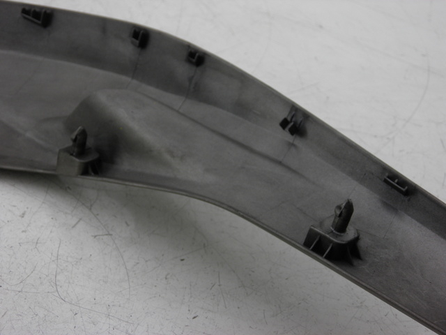 photo de UNTER SITZ VERKLEIDUNG LINKS YAMAHA XP T-MAX TMAX 500 (2004 - 2007)