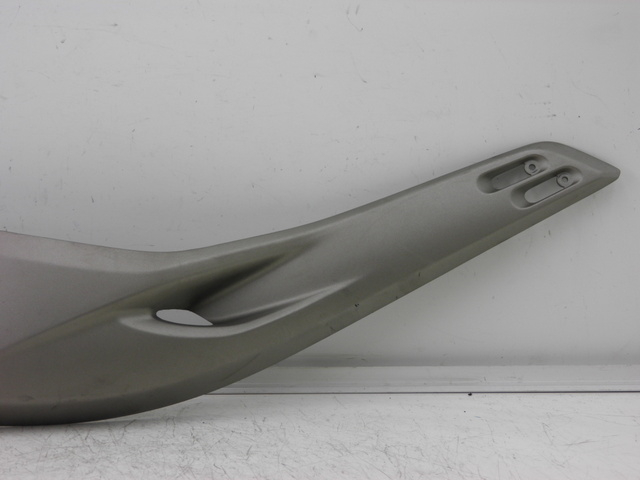 photo de UNTER SITZ VERKLEIDUNG LINKS YAMAHA XP T-MAX TMAX 500 (2004 - 2007)