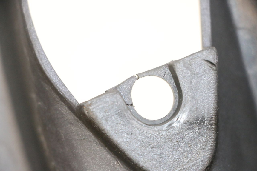 photo de UNTER SITZ VERKLEIDUNG LINKS KAWASAKI ZR 7 750 (1999 - 2001) - Zoom auf Gebrauchszustand