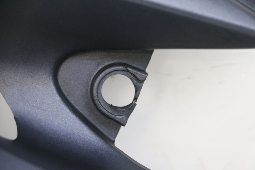 photo de UNTER SITZ VERKLEIDUNG LINKS KAWASAKI ZR 7 750 (1999 - 2001) - Oberflächenzustand und Material