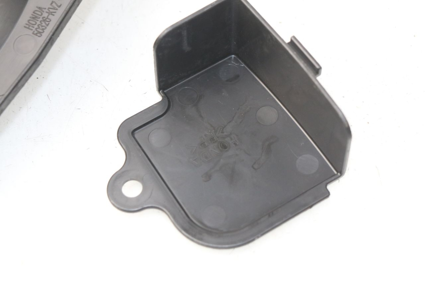 photo de UNTER SITZ VERKLEIDUNG HONDA NSS EX FORZA 250 (2008 - 2009)