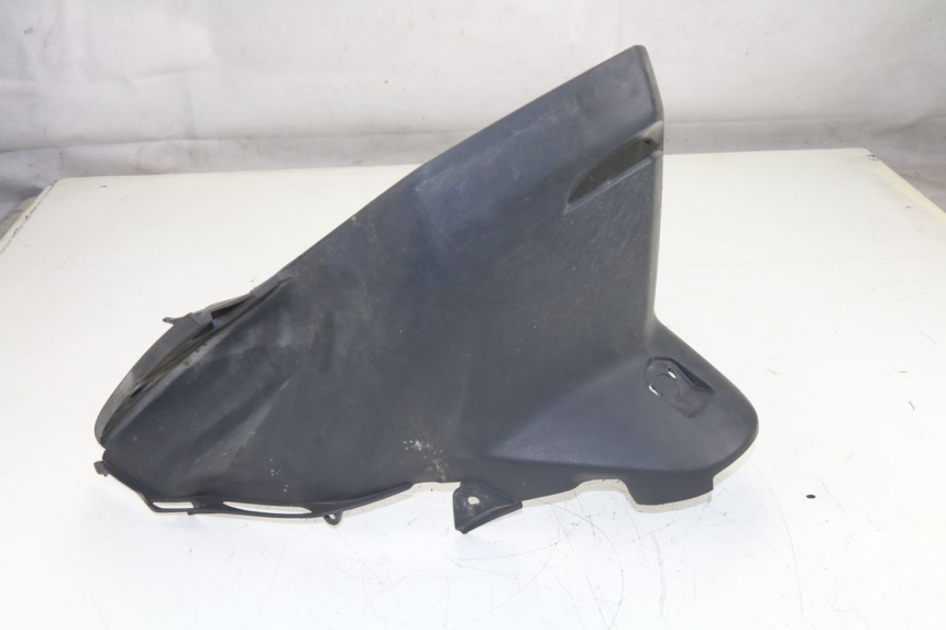 photo de UNTER SITZ VERKLEIDUNG HONDA SCV LEAD 100 (2003 - 2007)