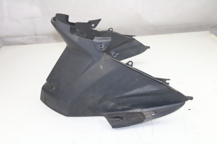 photo de UNTER SITZ VERKLEIDUNG HONDA SCV LEAD 100 (2003 - 2007)