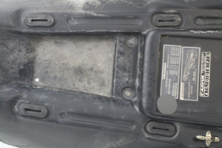 photo de UNTER SITZ VERKLEIDUNG CAGIVA NAVIGATOR 1000 (2000 - 2005)