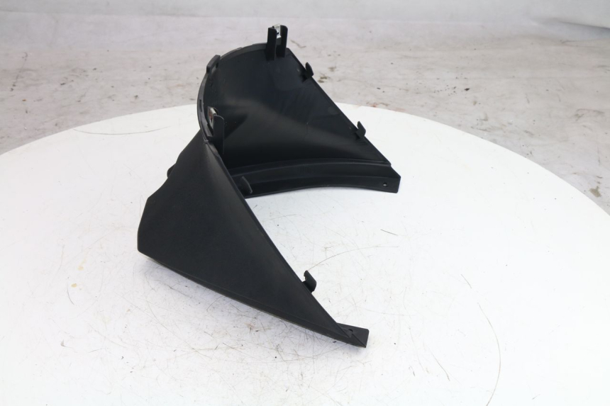 photo de UNTER SITZ VERKLEIDUNG PIAGGIO FLY 4T 50 (2004 - 2010)