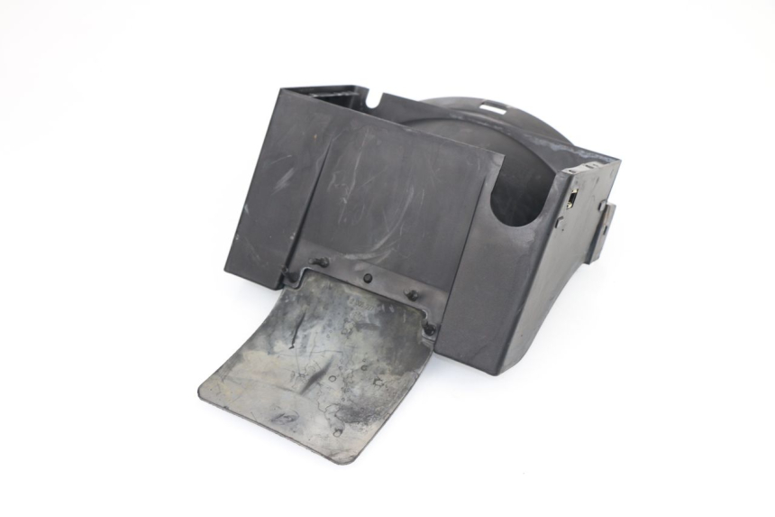 photo de UNTER SITZ VERKLEIDUNG BMW R RT ABS 1150 (2000 - 2004)