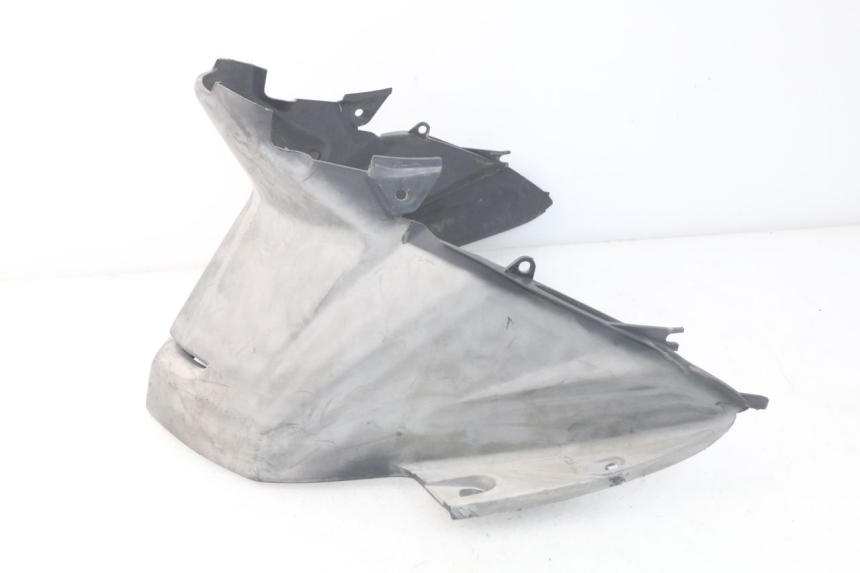 photo de UNTER SITZ VERKLEIDUNG HONDA SCV LEAD 100 (2003 - 2007)