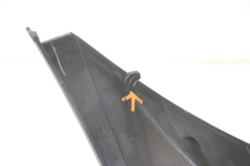photo de UNTER SITZ VERKLEIDUNG APRILIA SR 2T 50 (2018 - 2022)