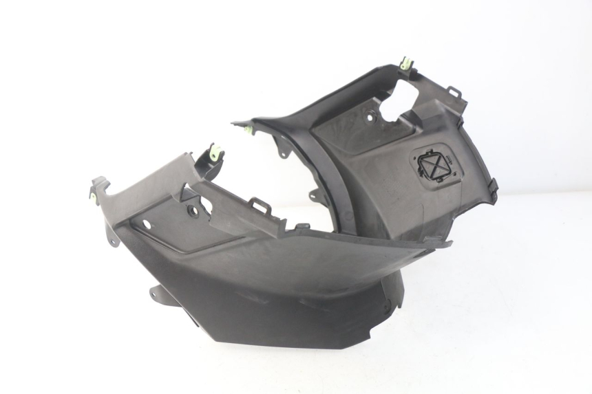 photo de UNTER SITZ VERKLEIDUNG PEUGEOT STREETZONE 2T 50 (2014 - 2019)