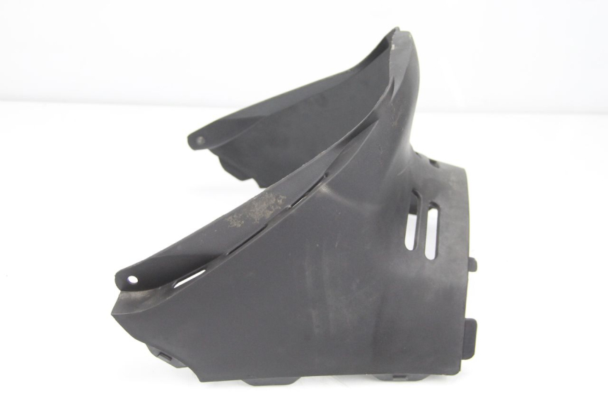 photo de UNTER SITZ VERKLEIDUNG SUZUKI UC EPICURO 125 (1999 - 2003)