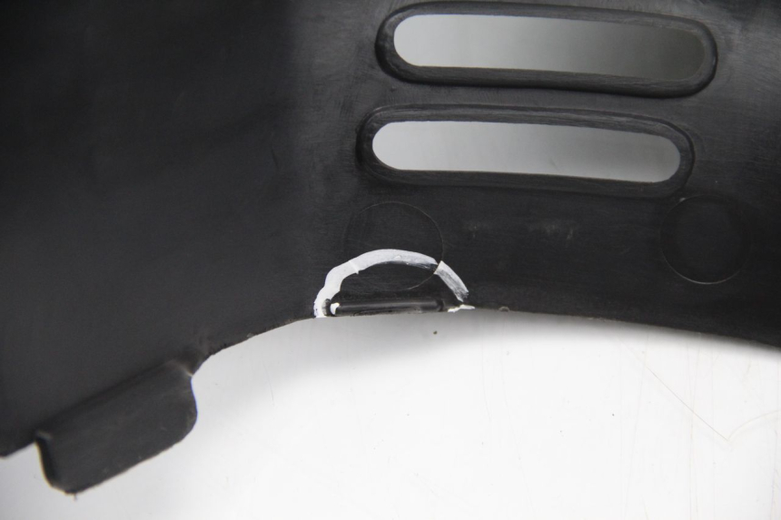 photo de UNTER SITZ VERKLEIDUNG SUZUKI UC EPICURO 125 (1999 - 2003)