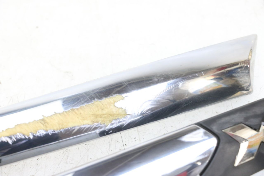 photo de UNTER SITZ VERKLEIDUNG PIAGGIO XEVO - X EVO 125 (2007 - 2016) - Alternative Perspektive