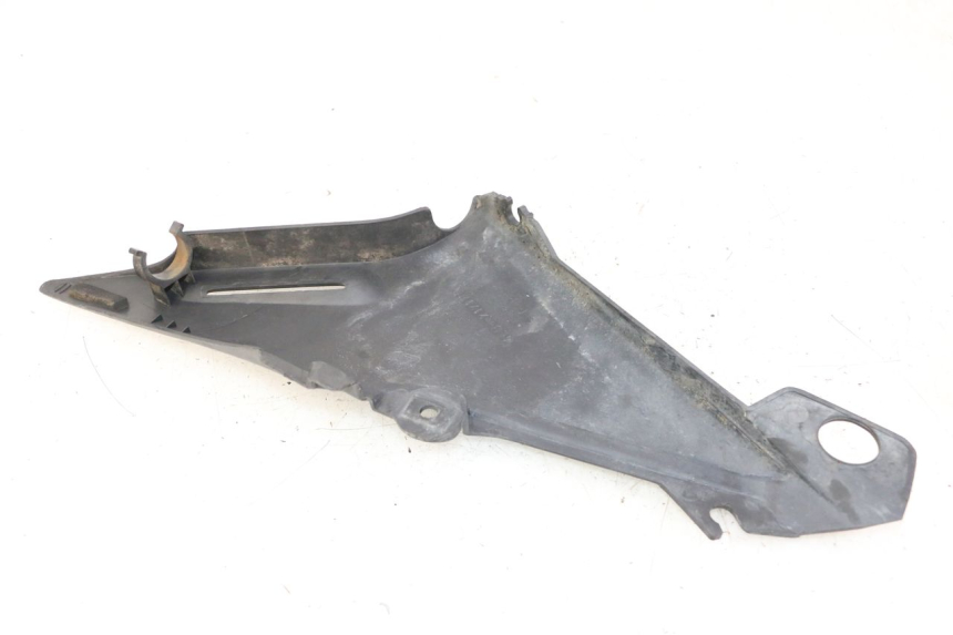 photo de UNTER SITZ VERKLEIDUNG YAMAHA XJN DIVERSION 600 (2000 - 2003)
