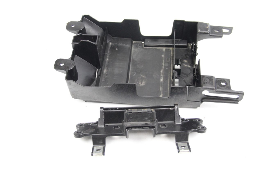 photo de UNTER SITZ VERKLEIDUNG YAMAHA FJR ABS 1300 (2006 - 2012)