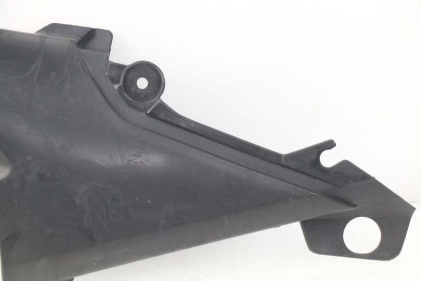 photo de UNTER SITZ VERKLEIDUNG YAMAHA XJ600 XJ DIVERSION 600 (1992 - 1997)