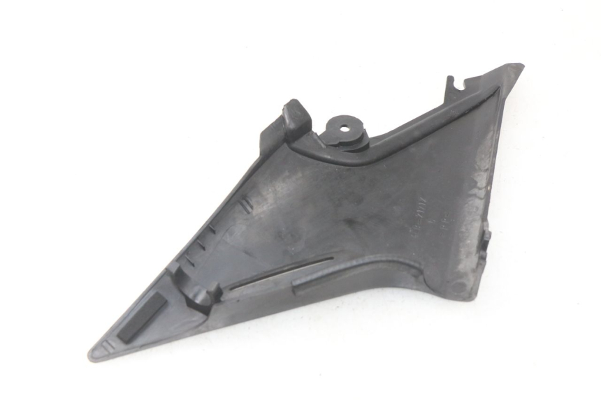 photo de UNTER SITZ VERKLEIDUNG YAMAHA XJ600 XJ DIVERSION 600 (1992 - 1997)