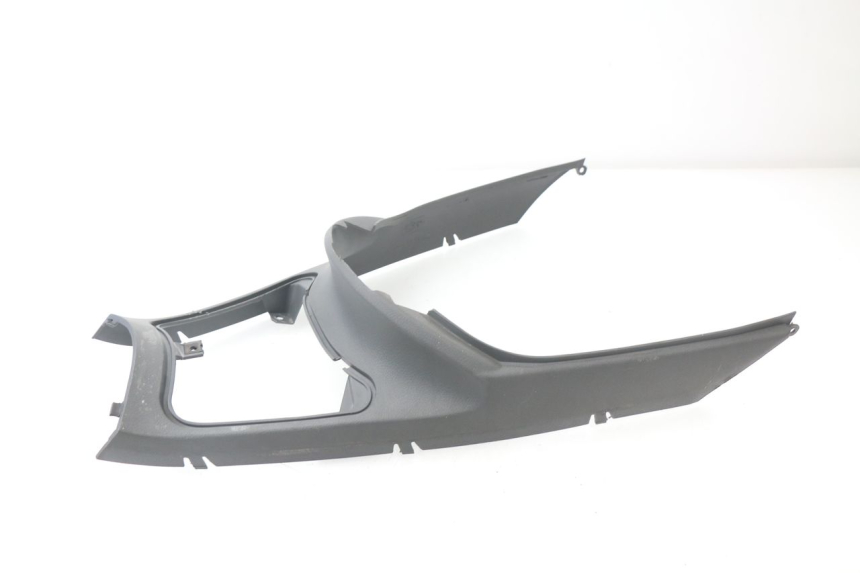 photo de UNTER SITZ VERKLEIDUNG YAMAHA YP MAJESTY 125 (2002 - 2006)