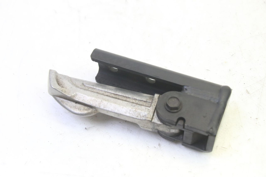 photo de FUSSRASTEN HINTEN RECHT QUADRO 4 4D 350 (2015 - 2018)