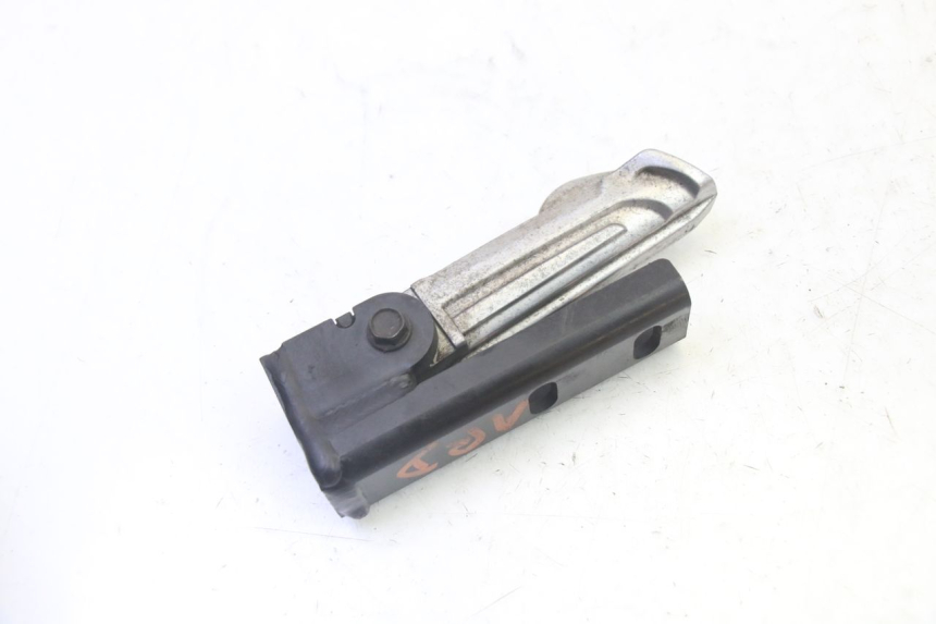 photo de FUSSRASTEN HINTEN RECHT QUADRO 4 4D 350 (2015 - 2018)