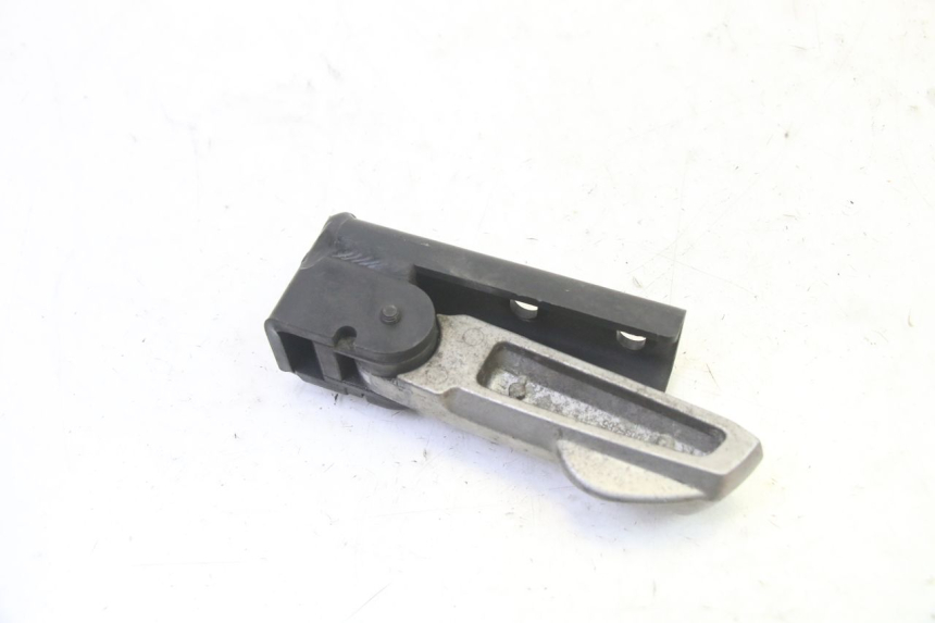 photo de FUSSRASTEN HINTEN RECHT QUADRO 4 4D 350 (2015 - 2018)