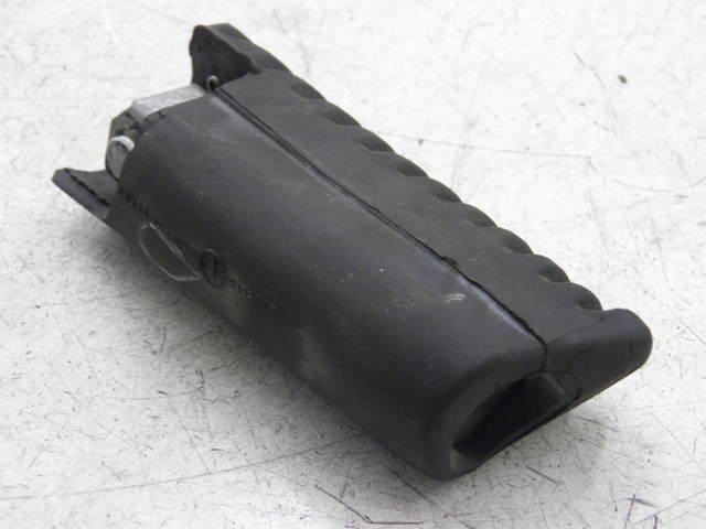 photo de FUSSRASTEN HINTEN RECHT APRILIA LEONARDO 125 (1999 - 2001)