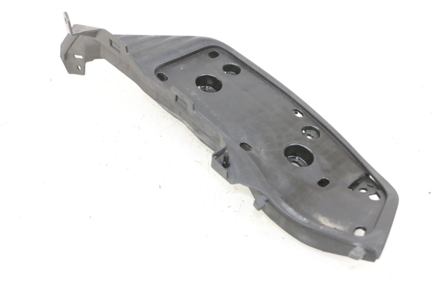 photo de FUSSRASTEN HINTEN RECHT SUZUKI BURGMAN 650 (2013 - 2020)