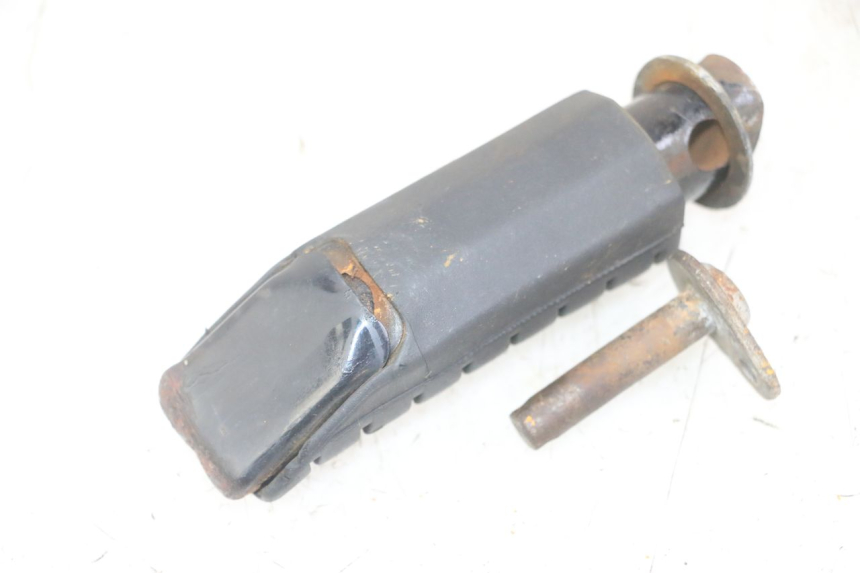 photo de FUSSRASTEN HINTEN RECHT HONDA CBF 500 (2004 - 2007)