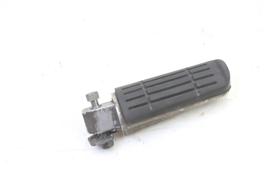photo de FUSSRASTEN HINTEN RECHT YAMAHA FZ6 FAZER S2 600 (2007 - 2011)