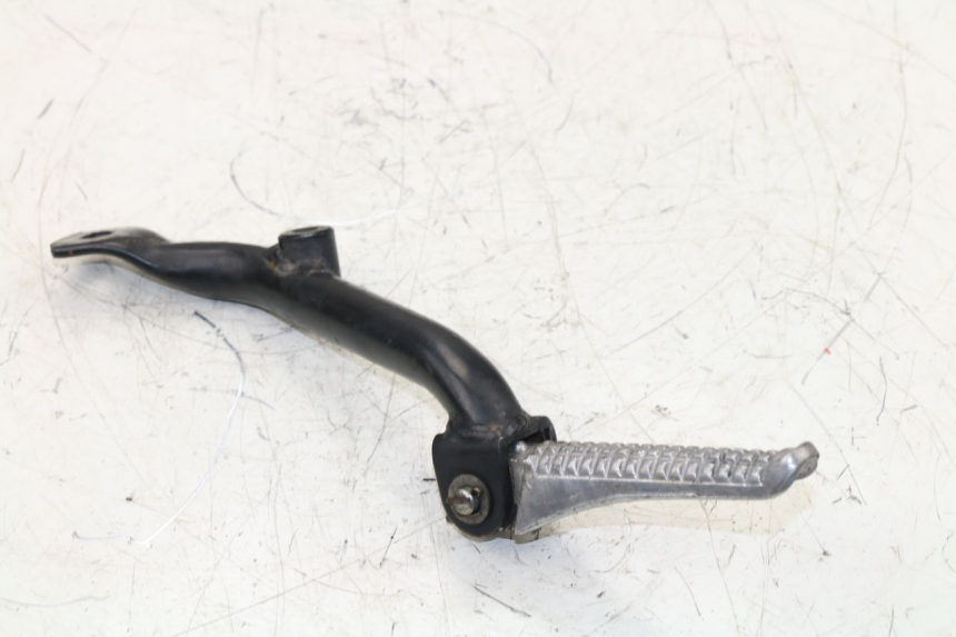 photo de FUSSRASTEN HINTEN RECHT GILERA RUNNER 50 (1999 - 2005)